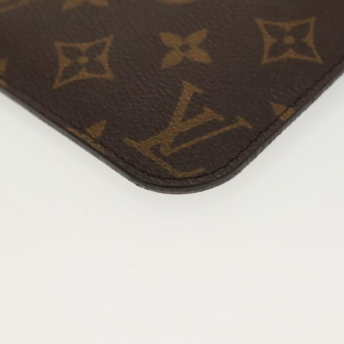 Louis Vuitton Neverfull pouch