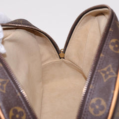 Louis Vuitton Manhattan
