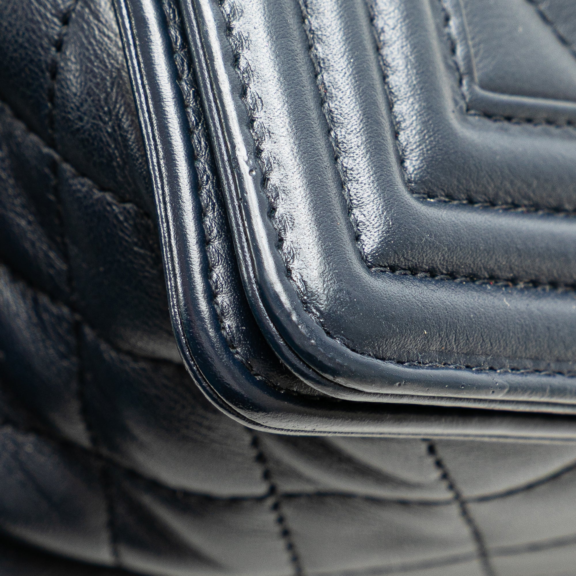 Medium Chevron Lambskin Boy Flap