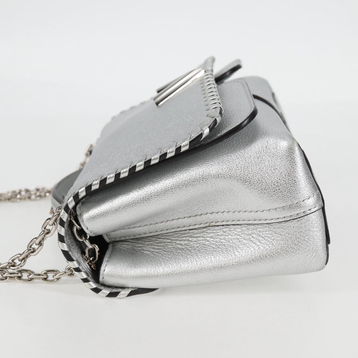 Louis Vuitton Very Chain