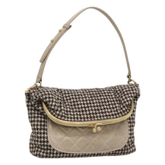 Chanel -