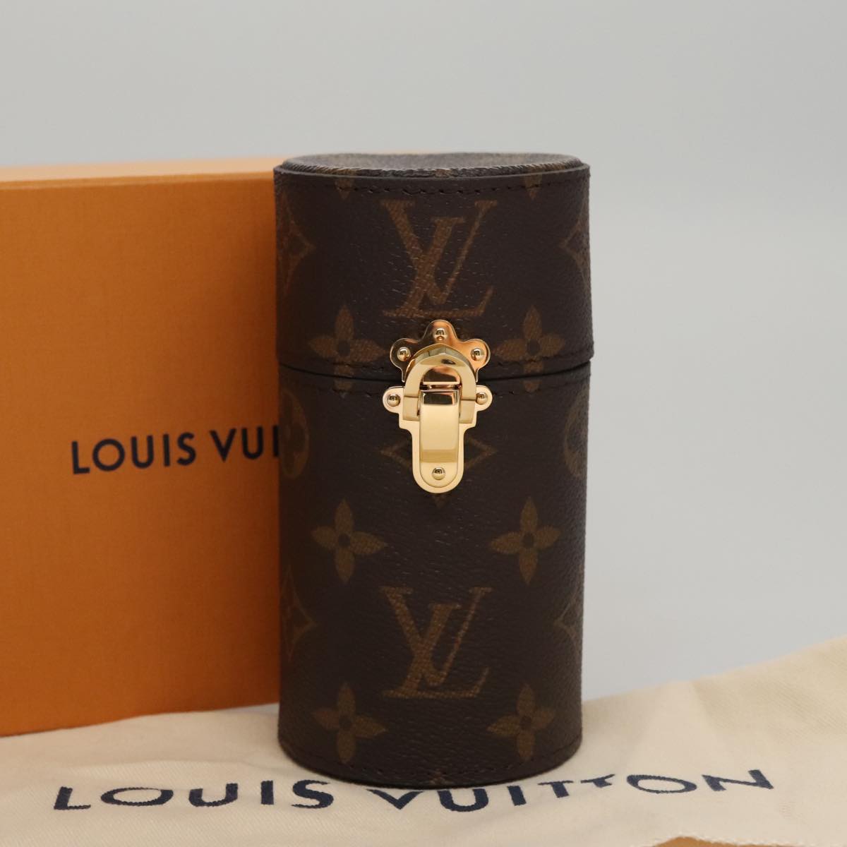 Louis Vuitton Etui voyage