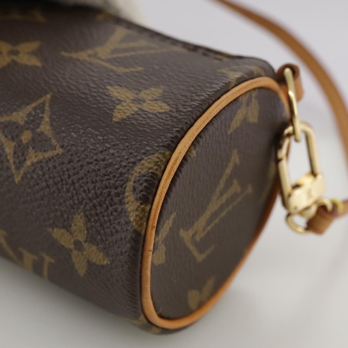 Louis Vuitton Mini baby papillon