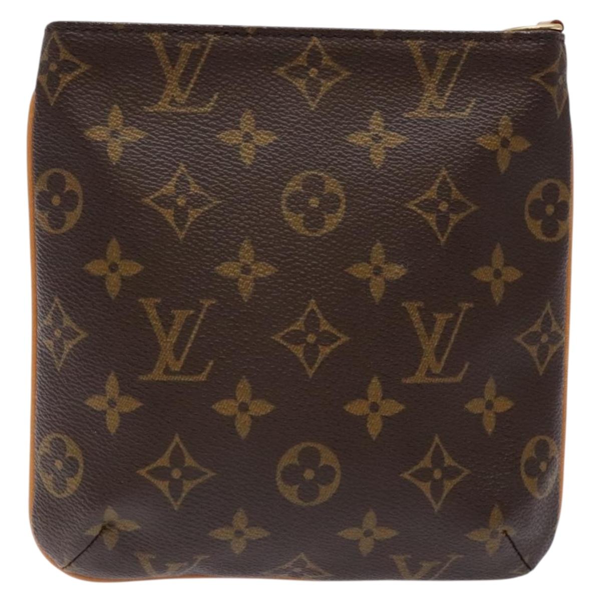 Louis Vuitton Partition