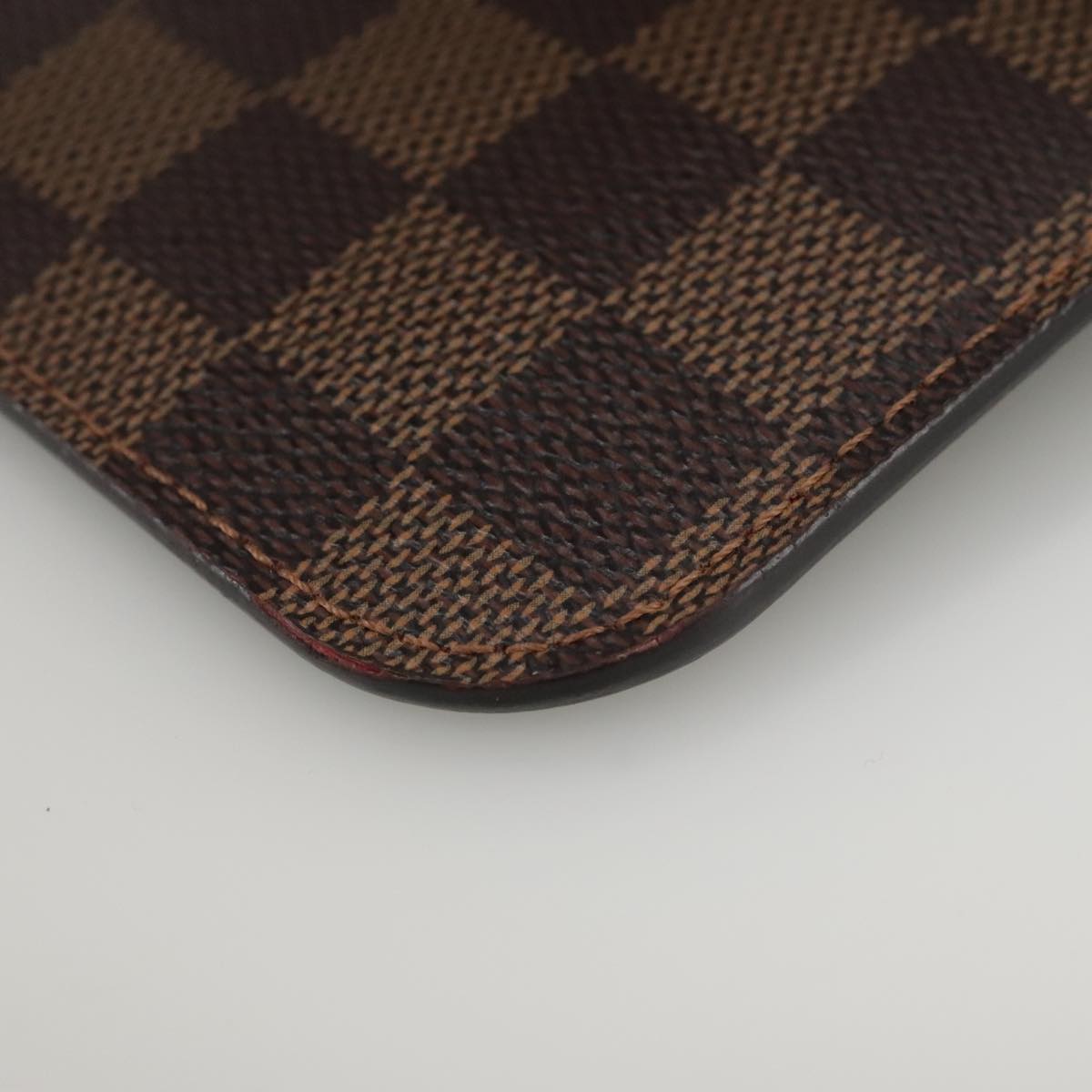 Louis Vuitton Neverfull pouch