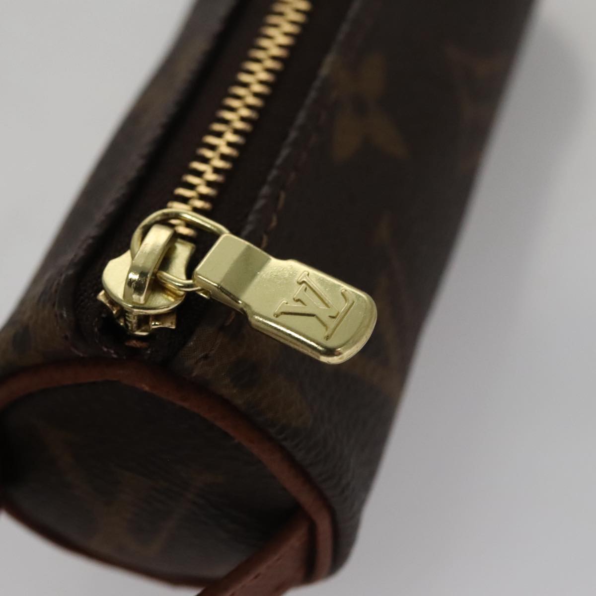 Louis Vuitton Etui à balles de golf