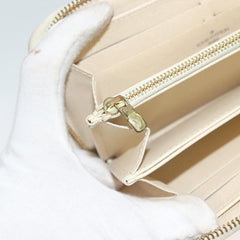 Louis Vuitton Zippy wallet
