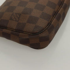Louis Vuitton Pochette Accessoire