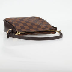 Louis Vuitton Trousse makeup
