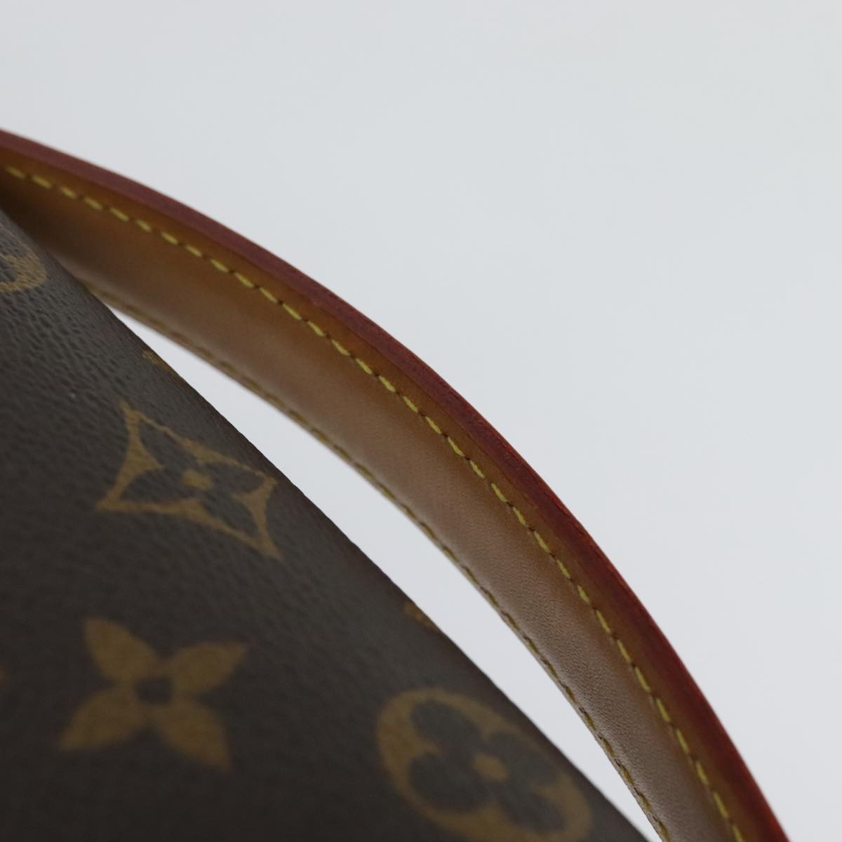 Louis Vuitton Pochette Metis