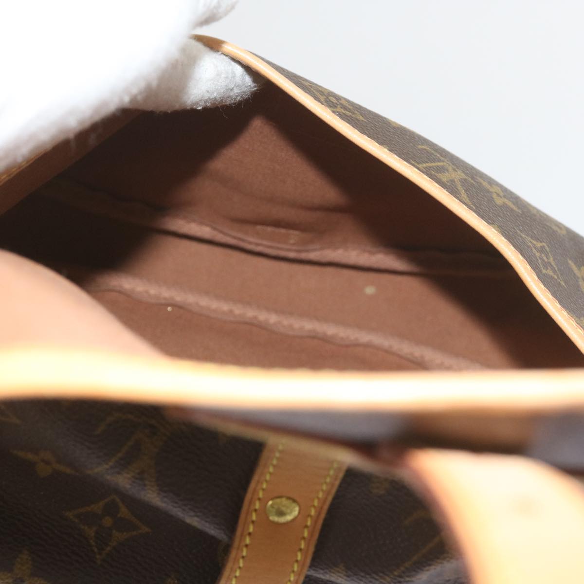 Louis Vuitton Saumur 30