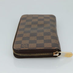 Louis Vuitton Zippy wallet