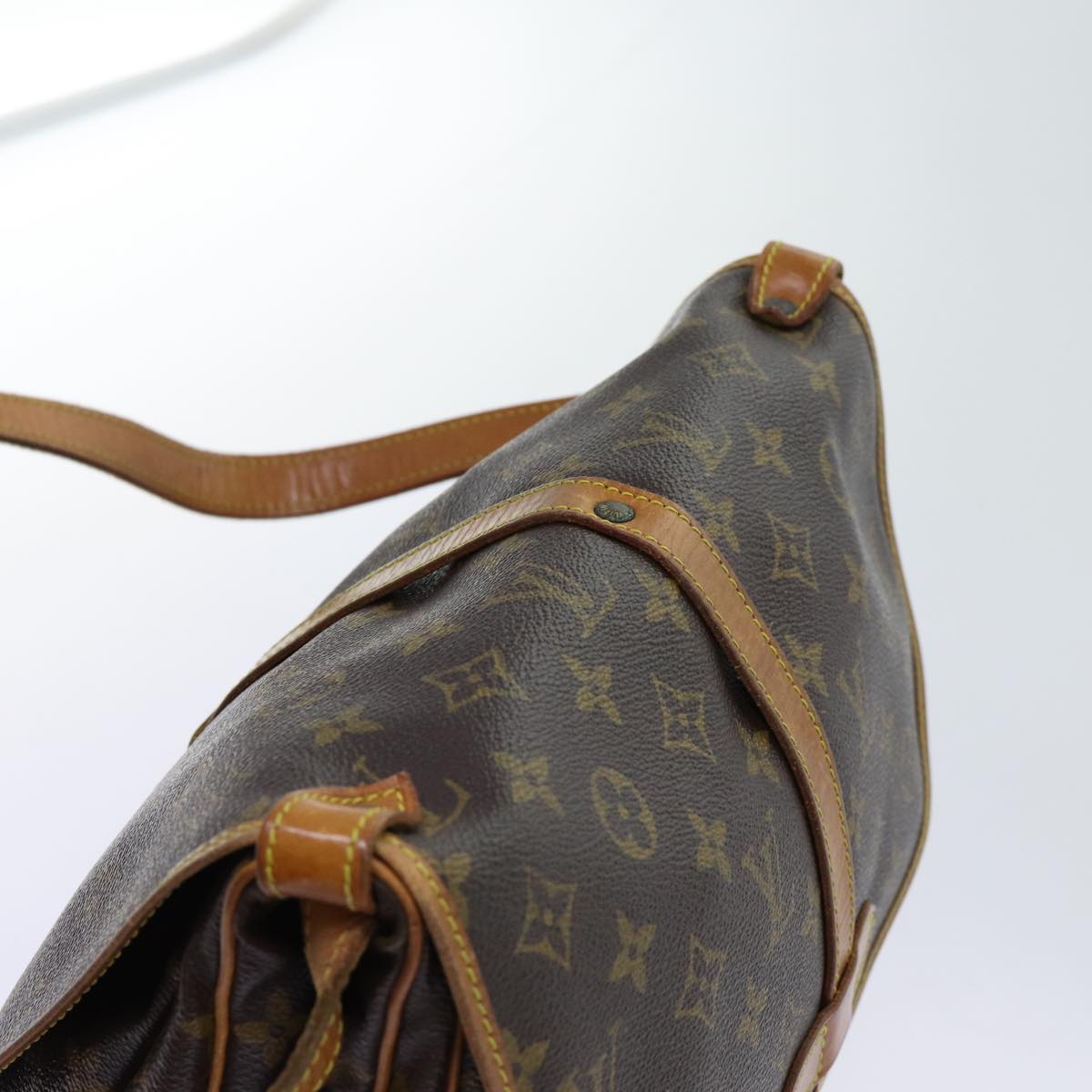 Louis Vuitton Saumur