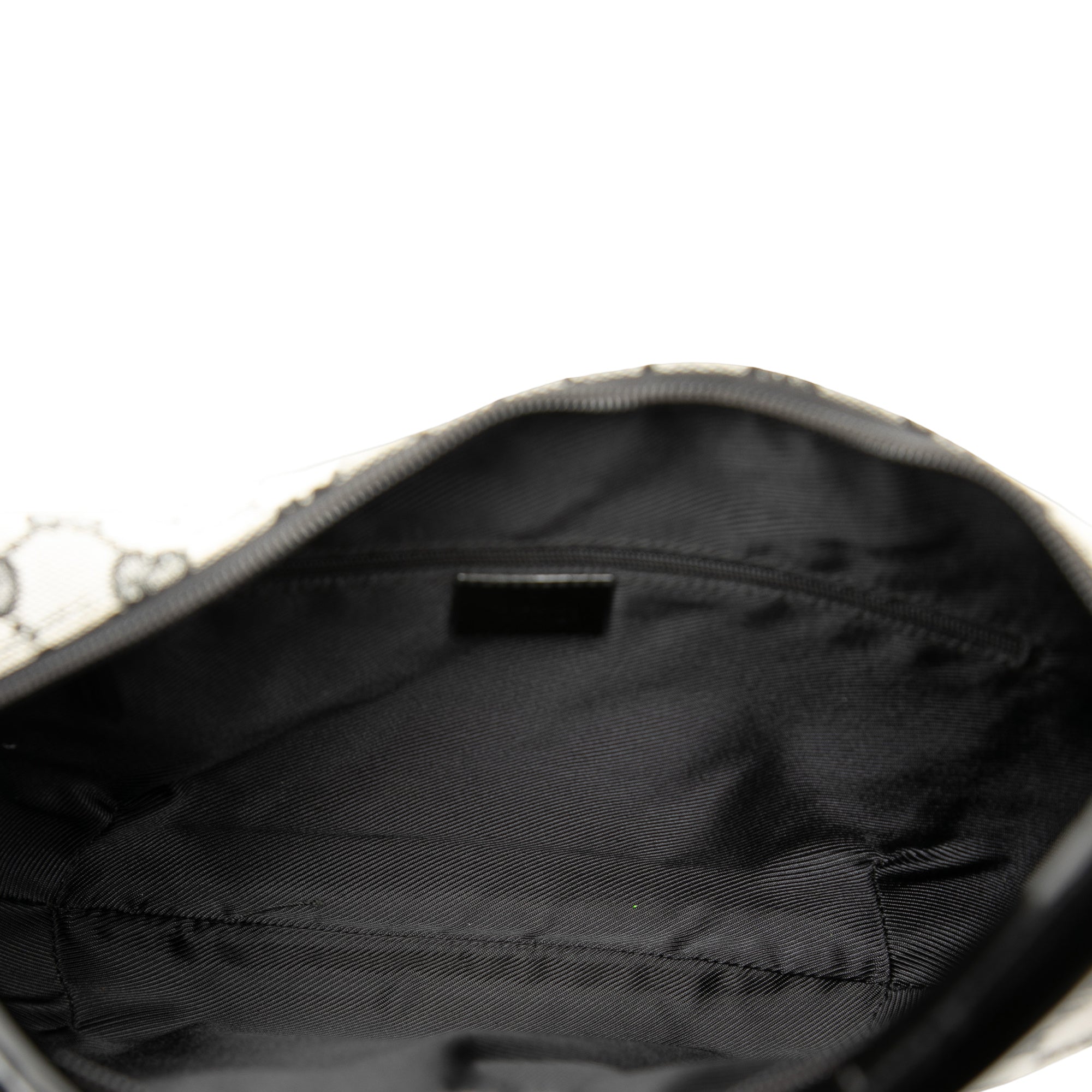 GG Canvas Shoulder Bag