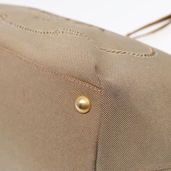 Prada Canapa