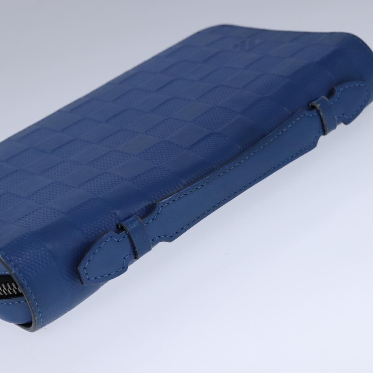 Louis Vuitton Atholl