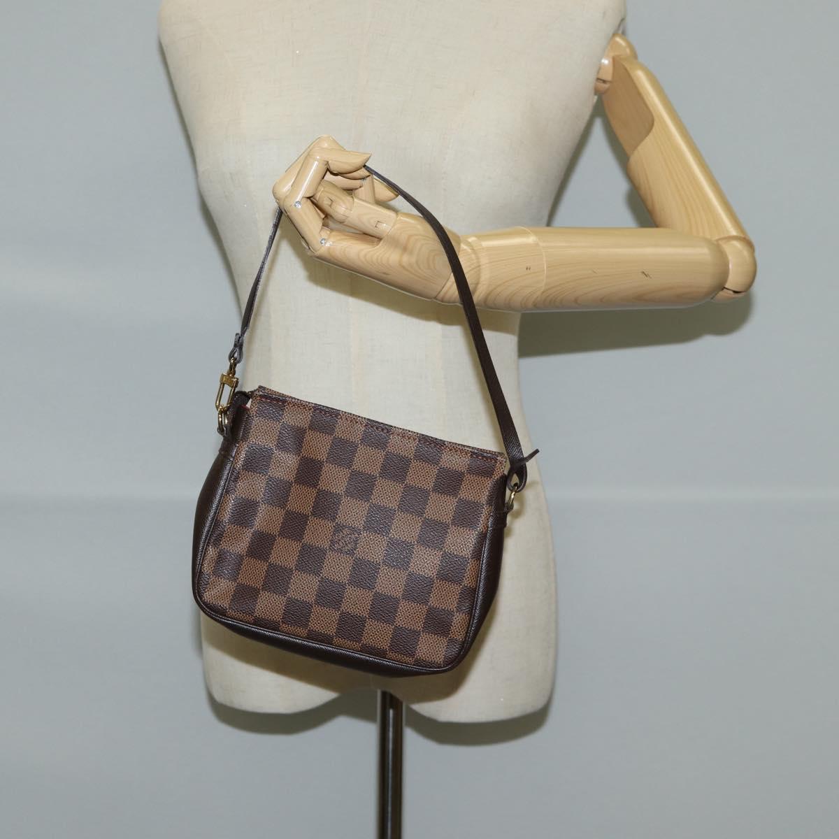 Louis Vuitton Trousse makeup