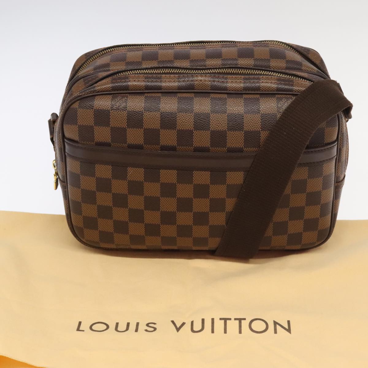 Louis Vuitton Reporter