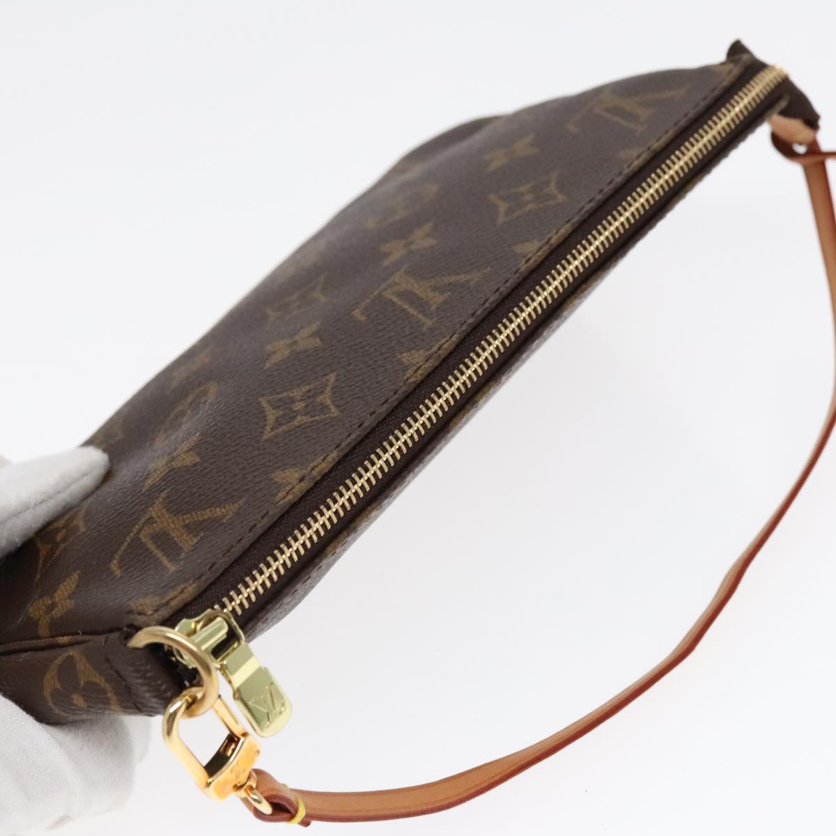 Louis Vuitton Pochette Accessoire