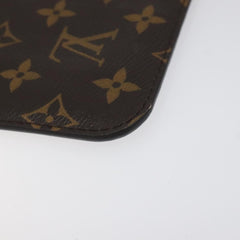 Louis Vuitton Neverfull pouch