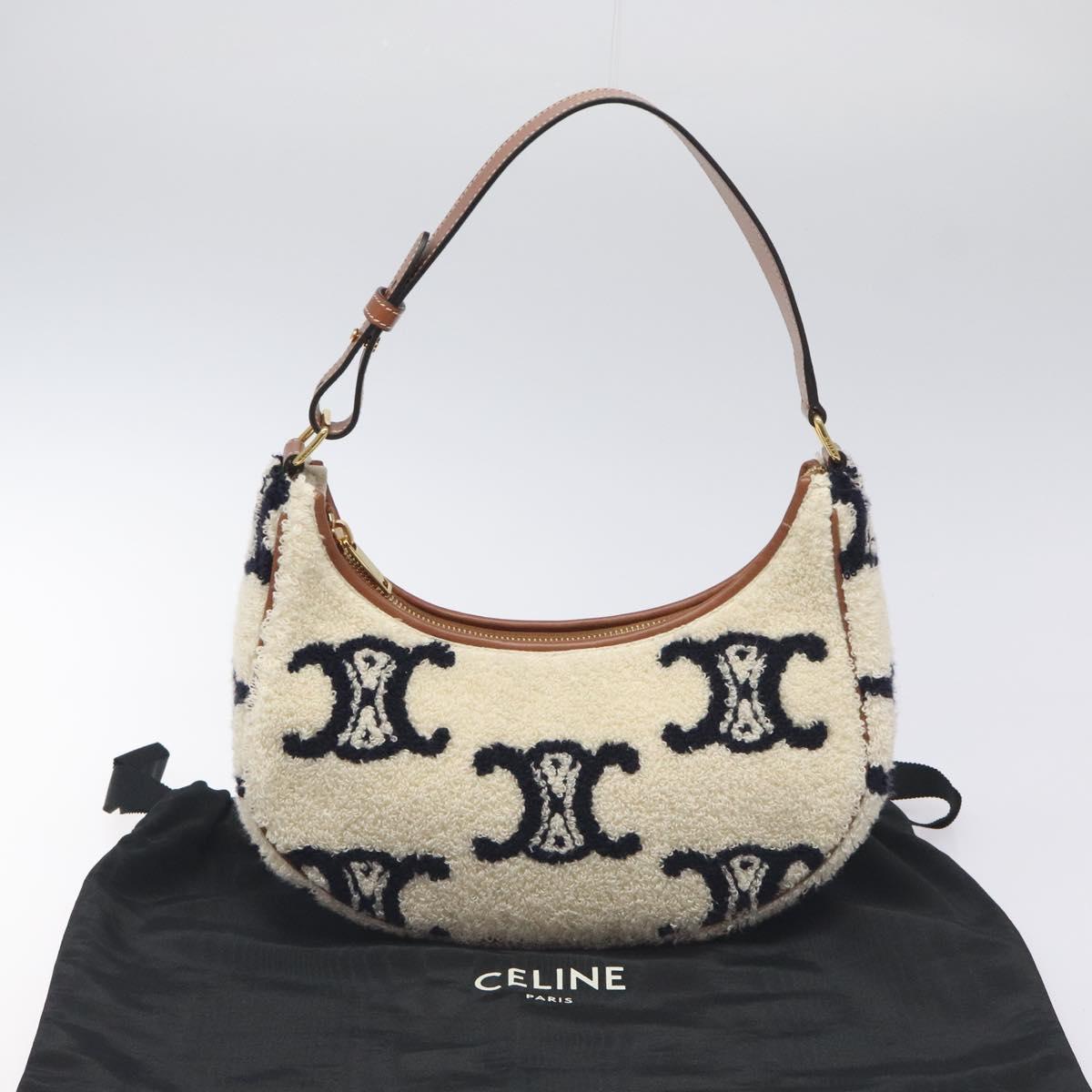 Céline Ava