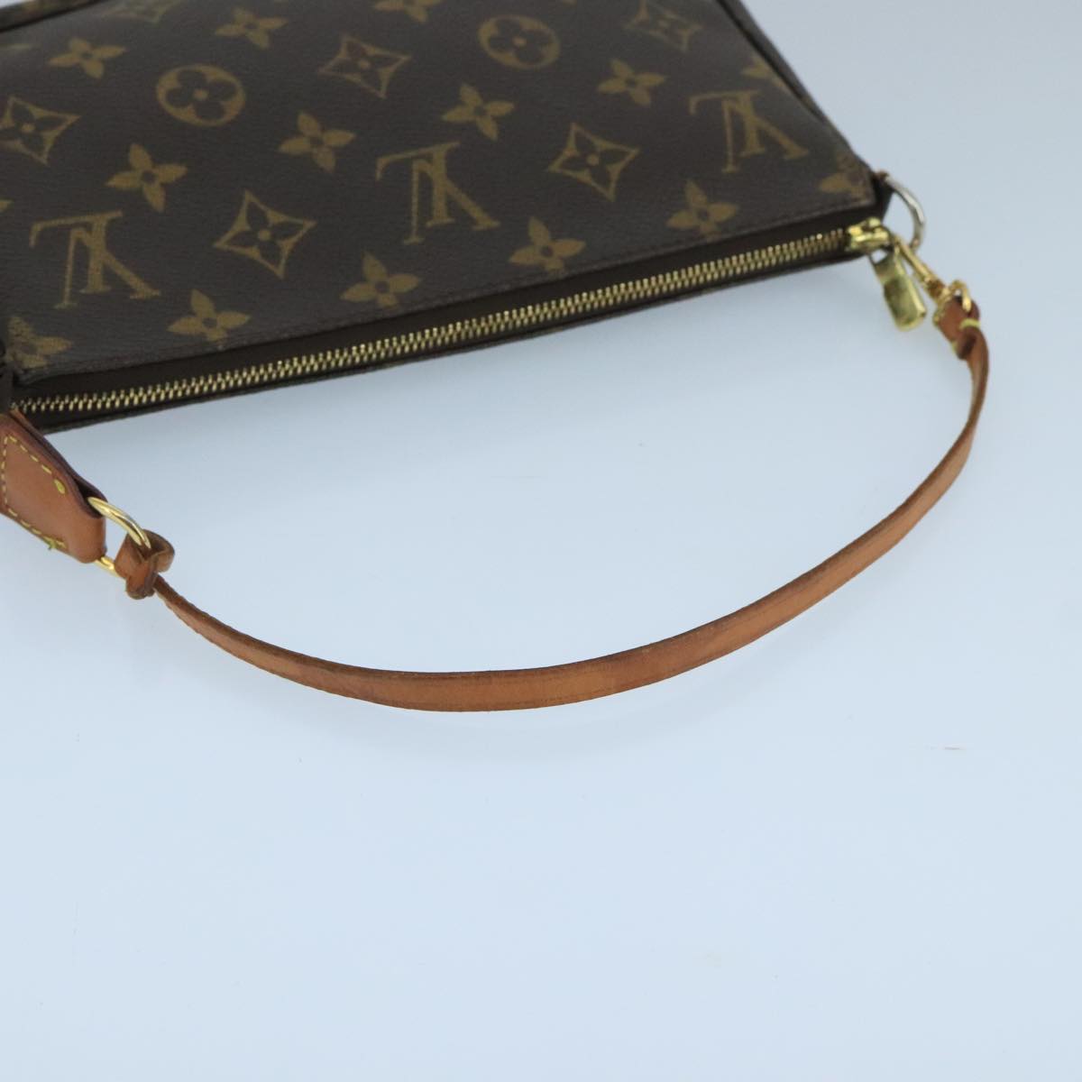 Louis Vuitton Pochette Accessoire