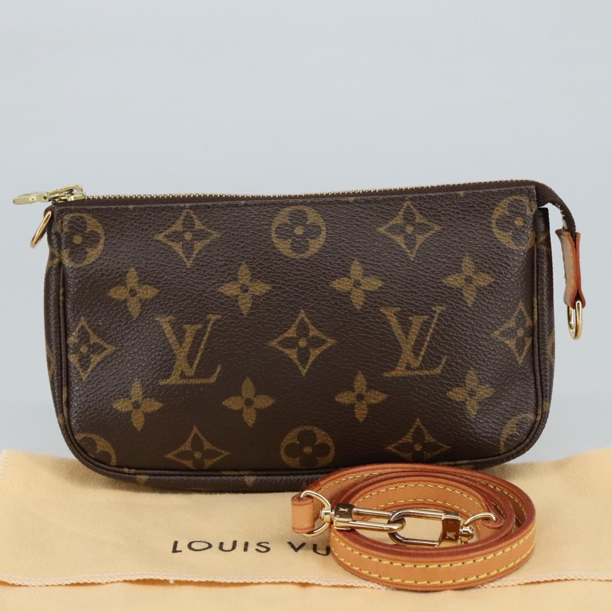 Louis Vuitton Pochette Accessoire