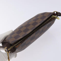 Louis Vuitton Trousse makeup