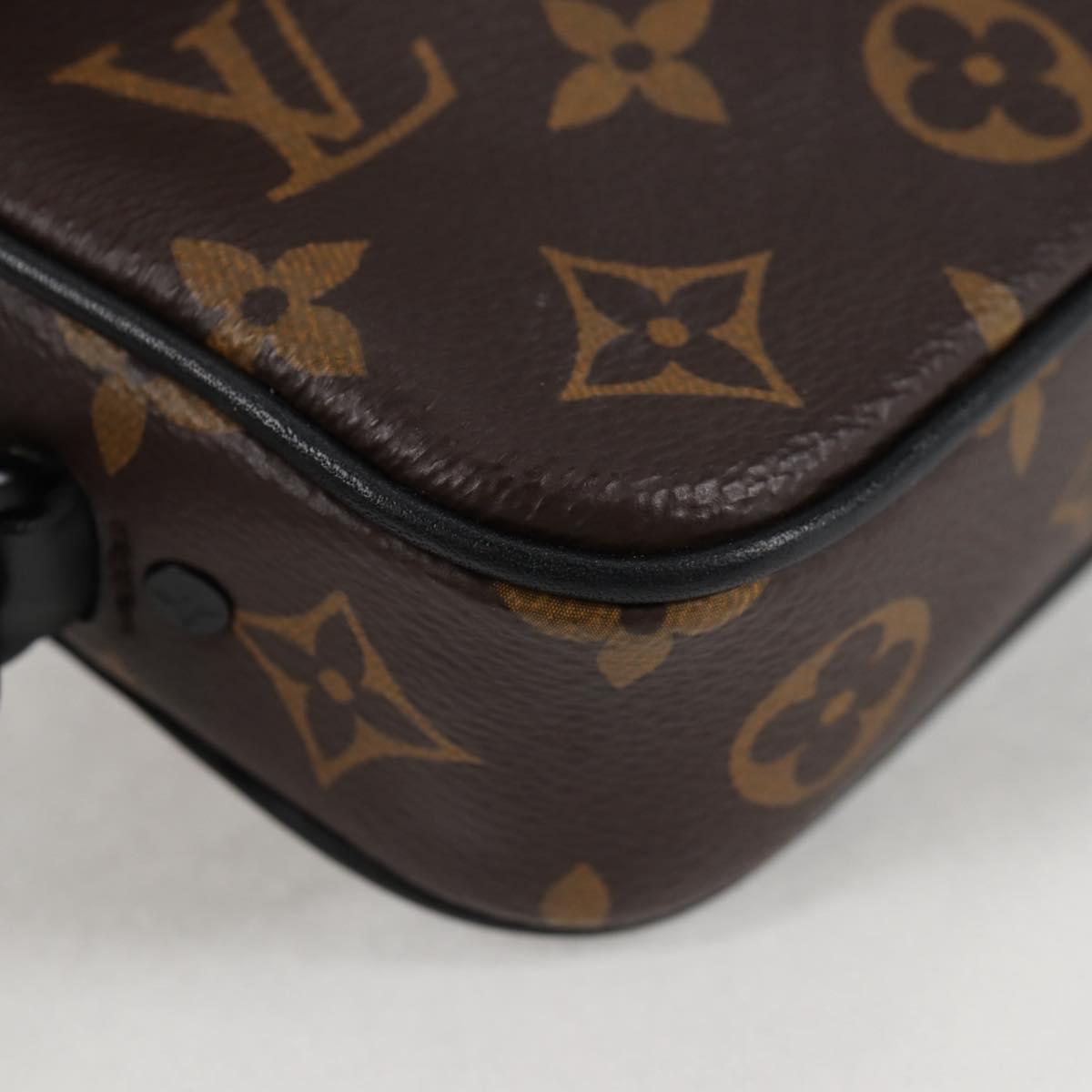 Louis Vuitton Pochette Volga