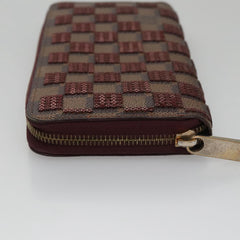 Louis Vuitton Zippy wallet