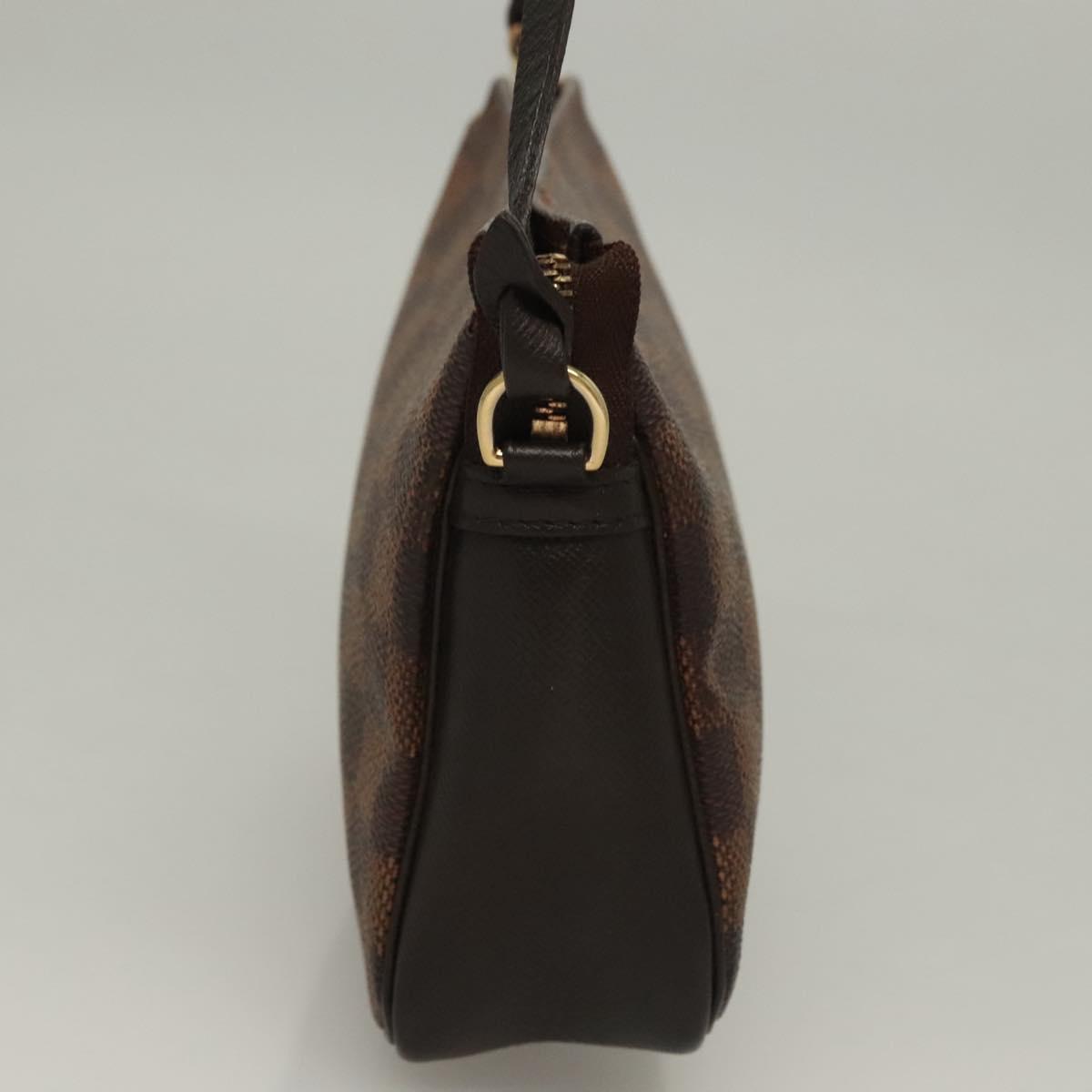 Louis Vuitton Trousse makeup