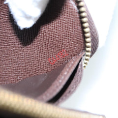 Louis Vuitton Zippy wallet