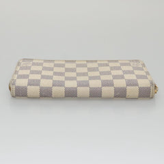 Louis Vuitton Zippy wallet