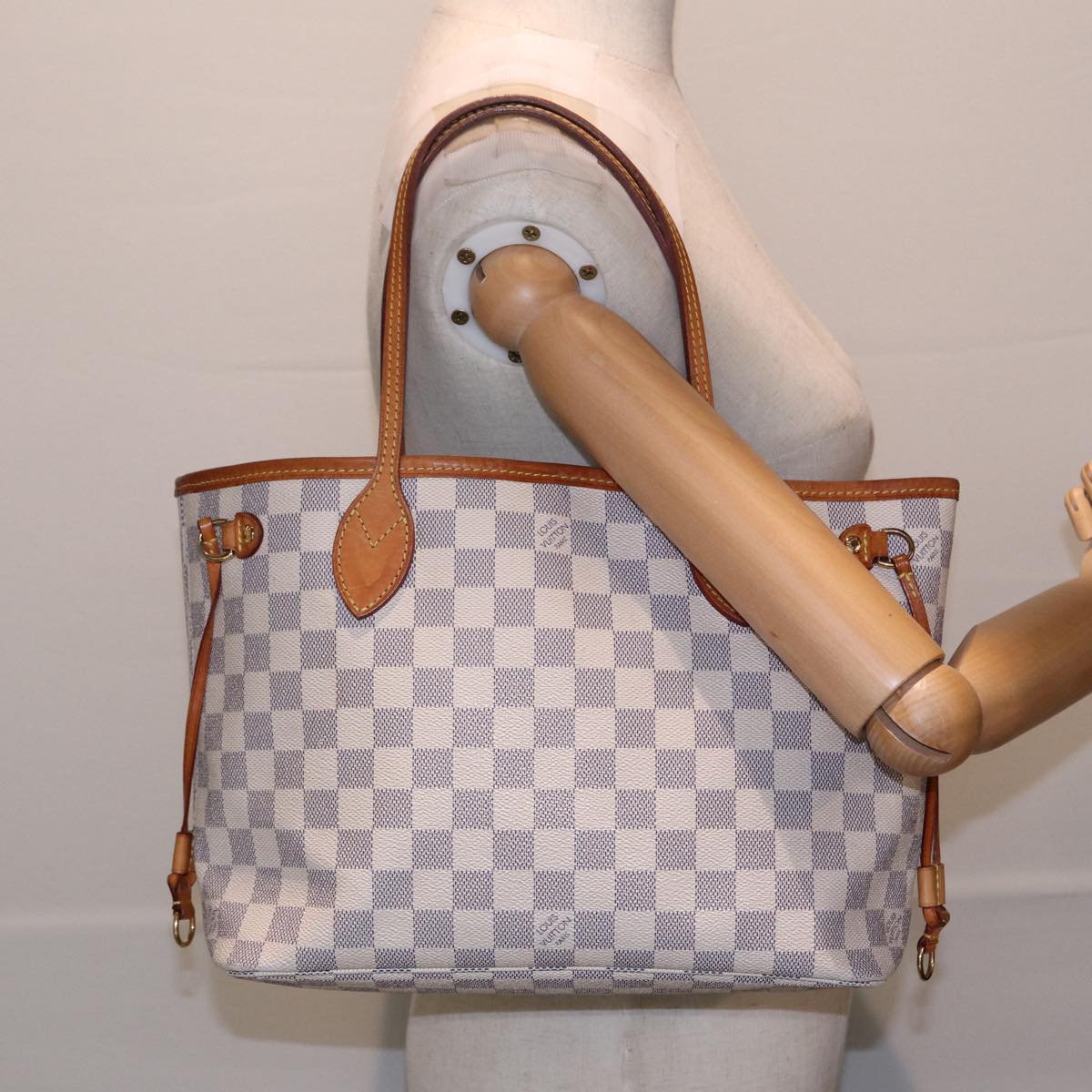 Louis Vuitton Neverfull PM