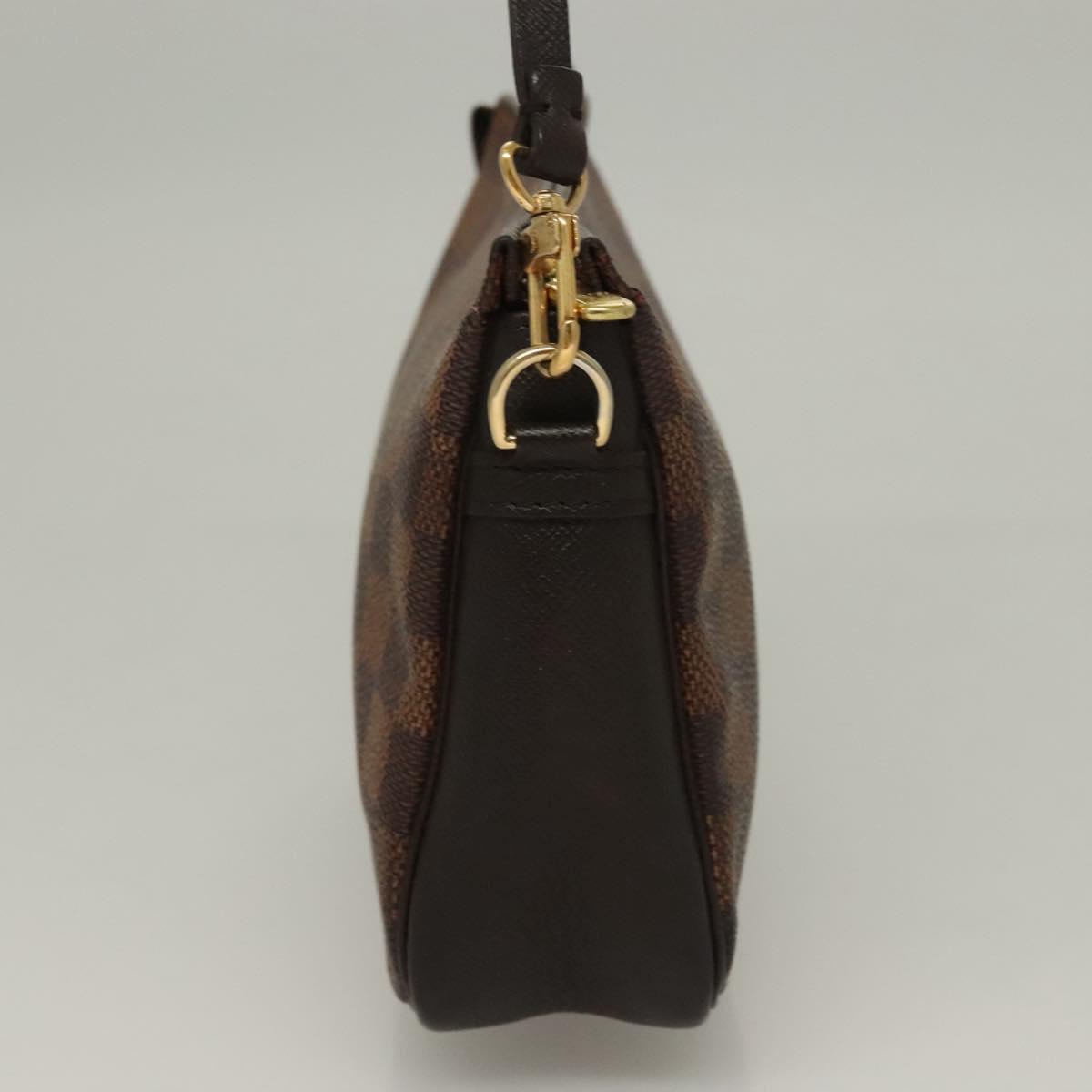 Louis Vuitton Trousse makeup