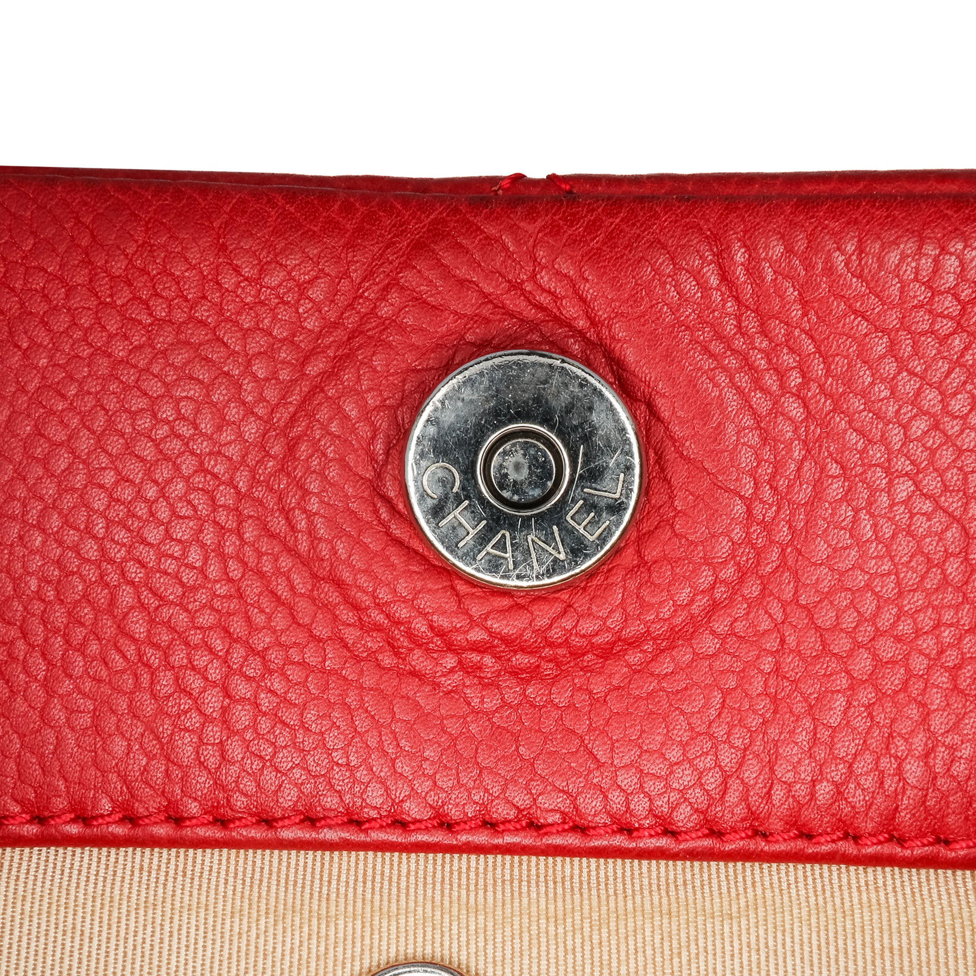 Quilted Caviar Expandable Zip Tote