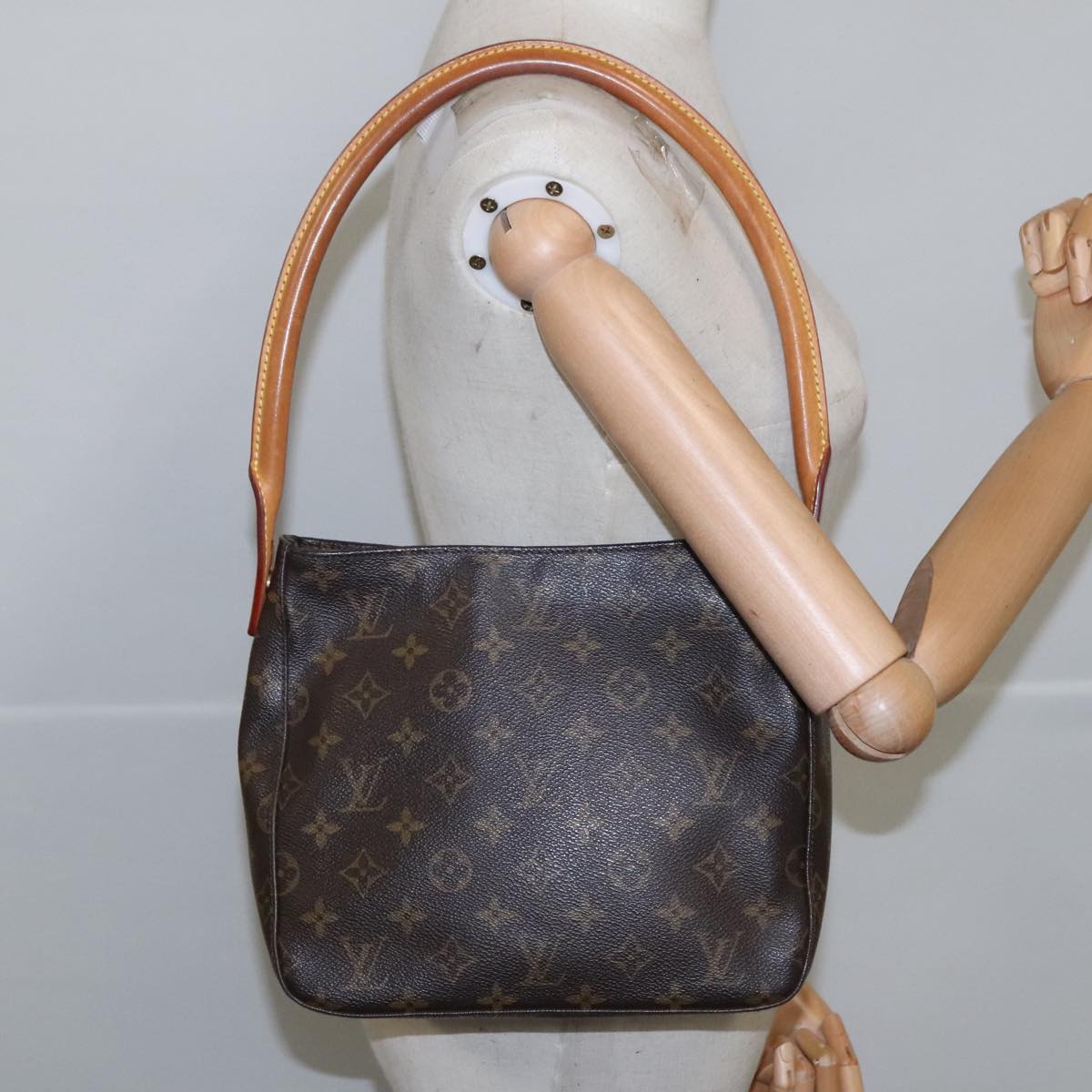 Louis Vuitton Looping MM