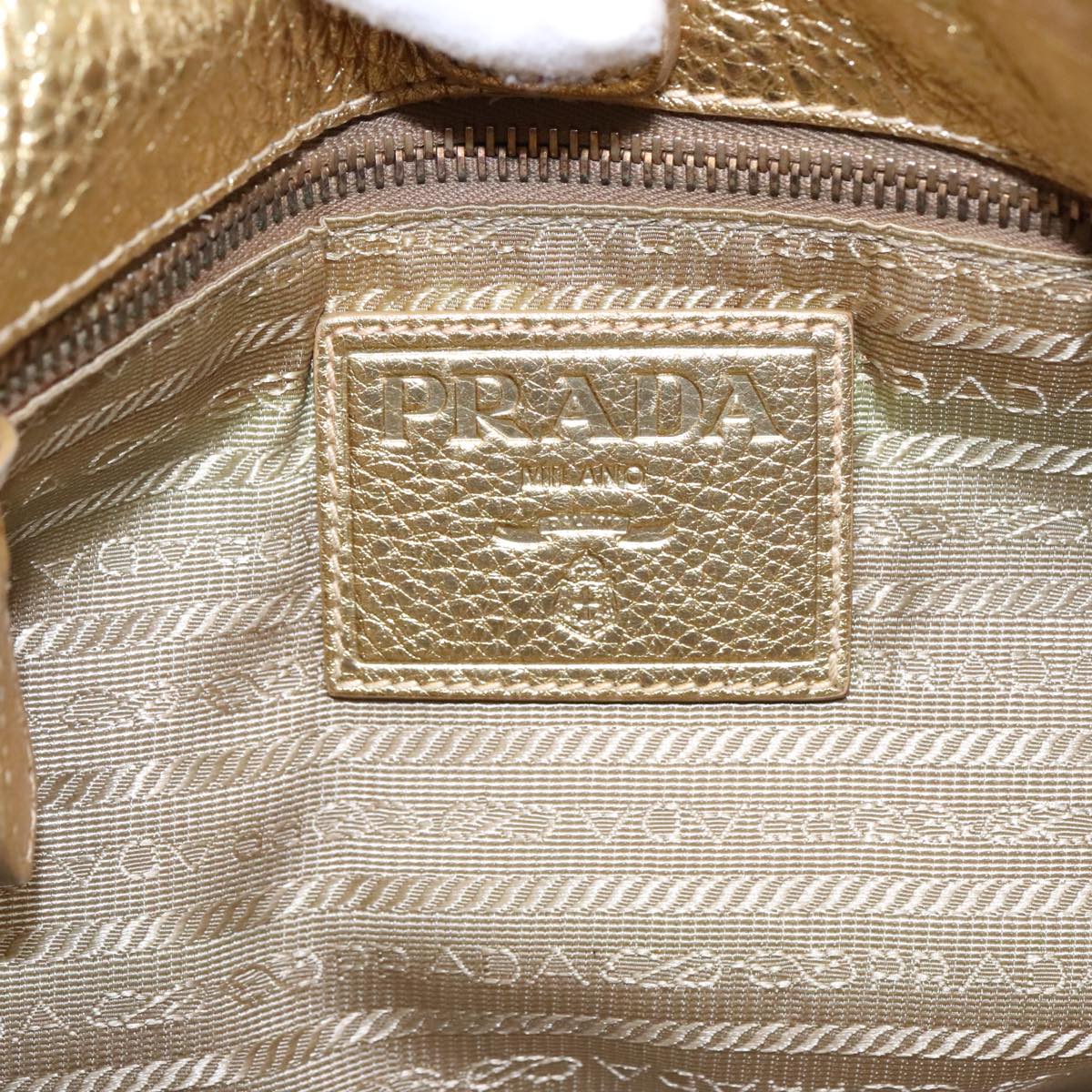 Prada Canapa