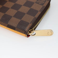 Louis Vuitton Zippy wallet