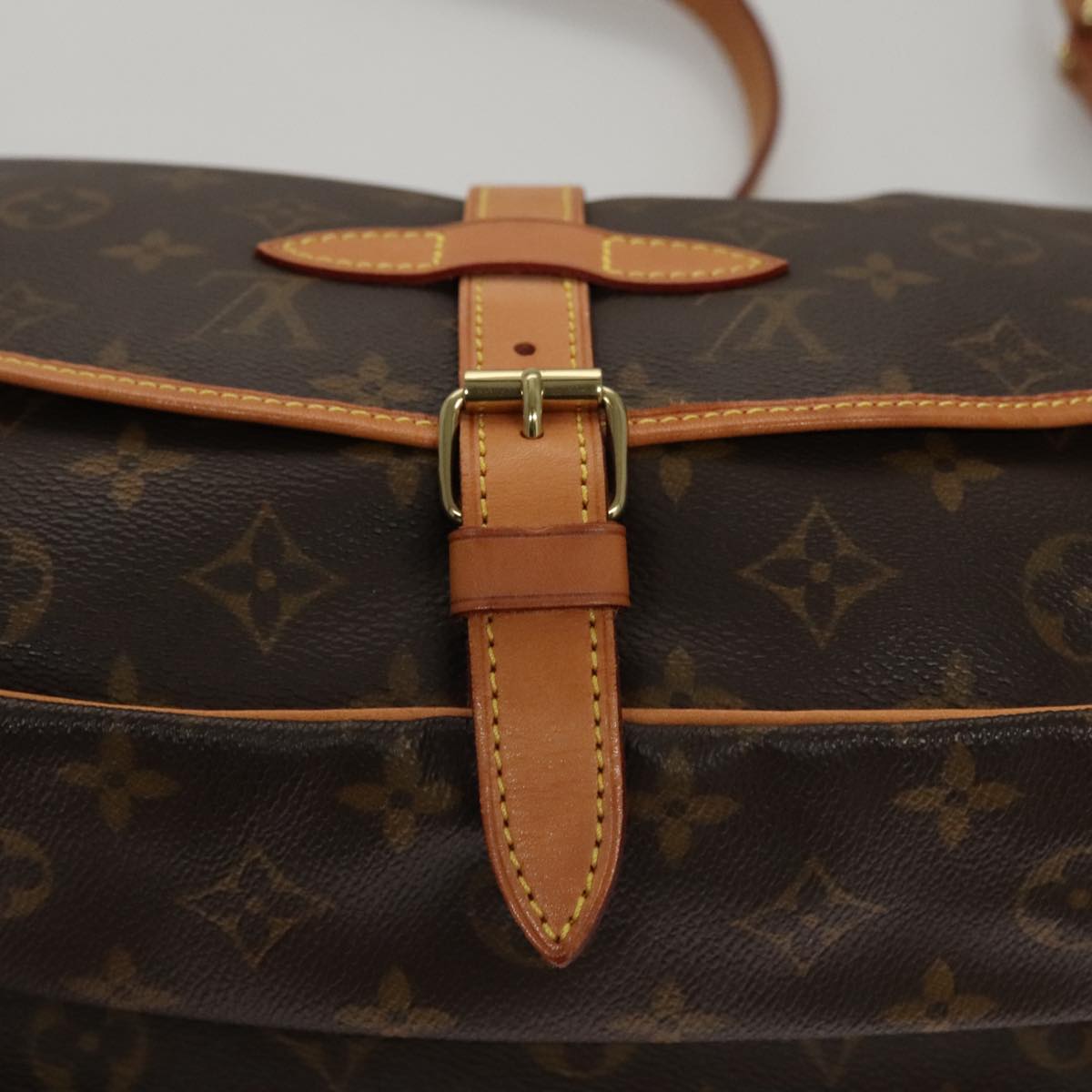 Louis Vuitton Saumur