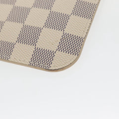 Louis Vuitton Neverfull pouch