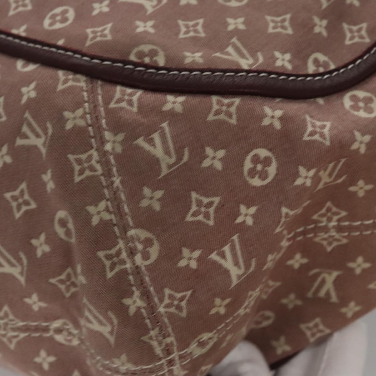 Louis Vuitton Romance