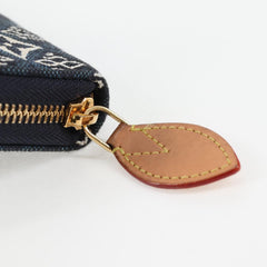 Louis Vuitton Zippy wallet
