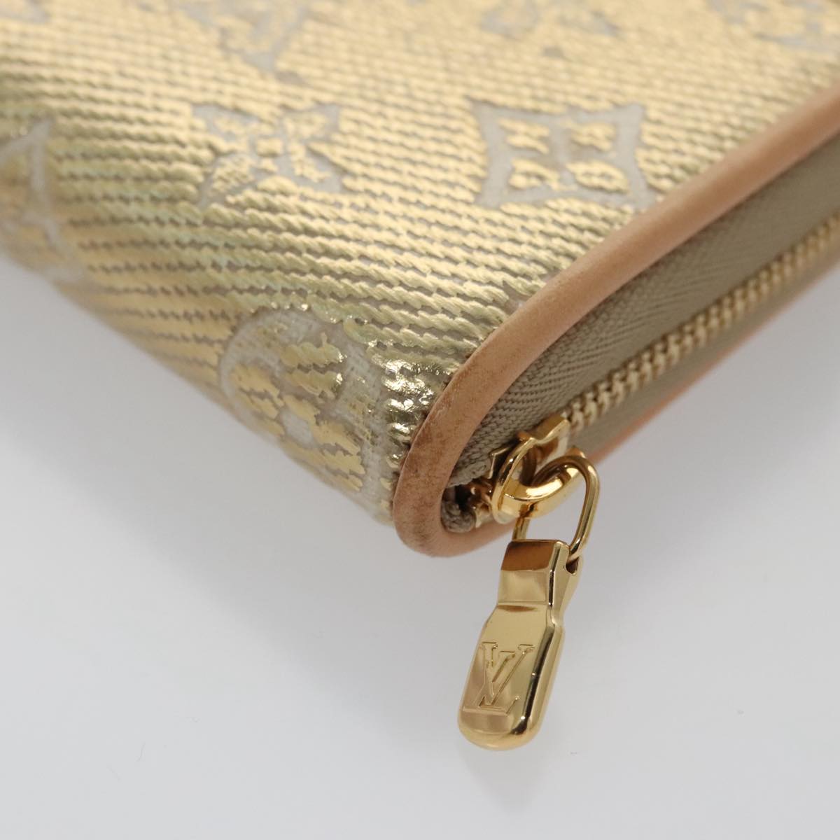 Louis Vuitton Zippy coin purse