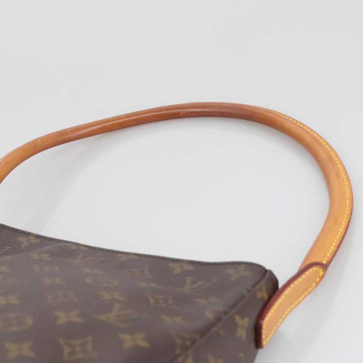 Louis Vuitton Looping MM