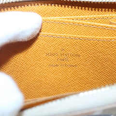 Louis Vuitton Zippy coin purse