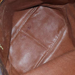 Louis Vuitton Shopping