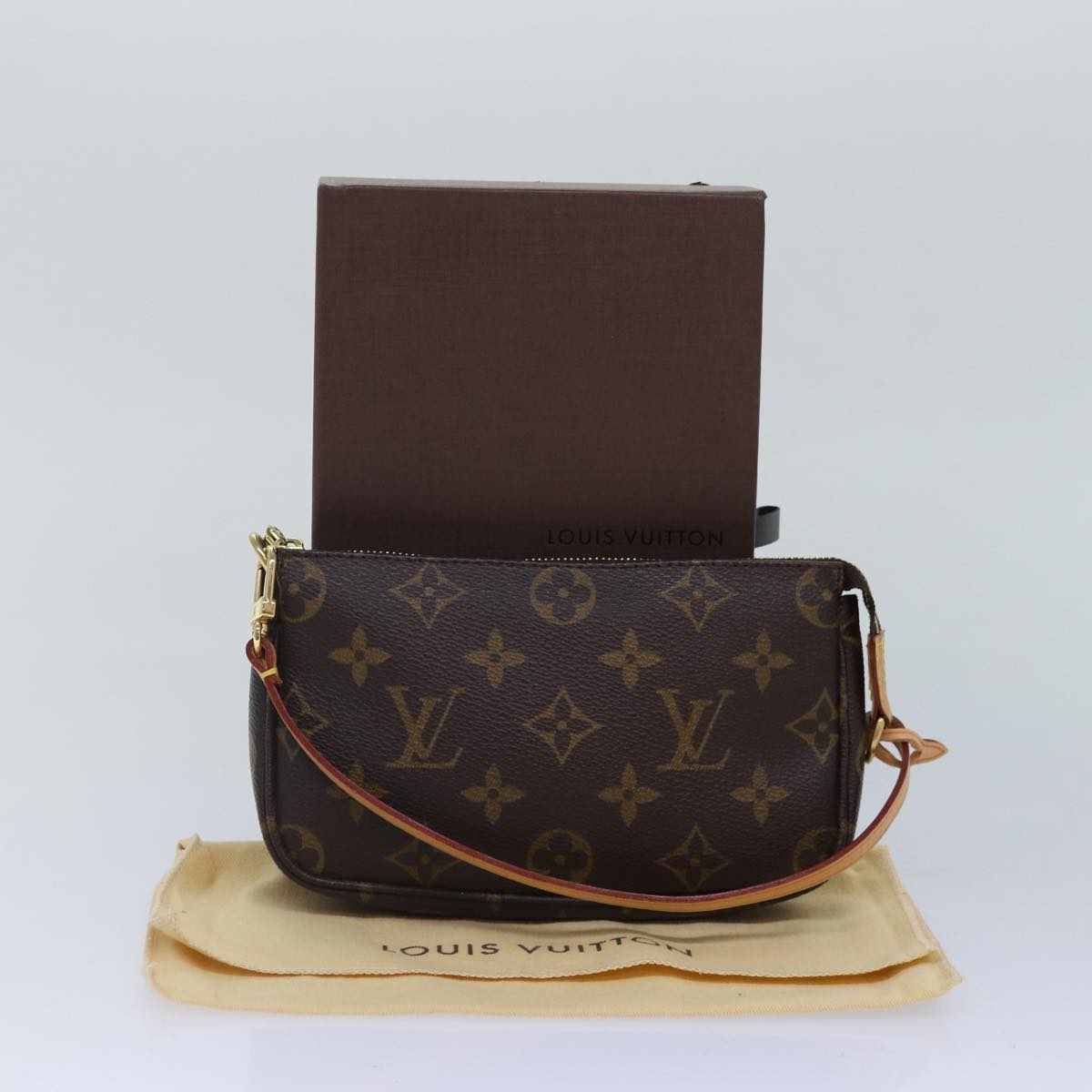 Louis Vuitton Pochette Accessoire