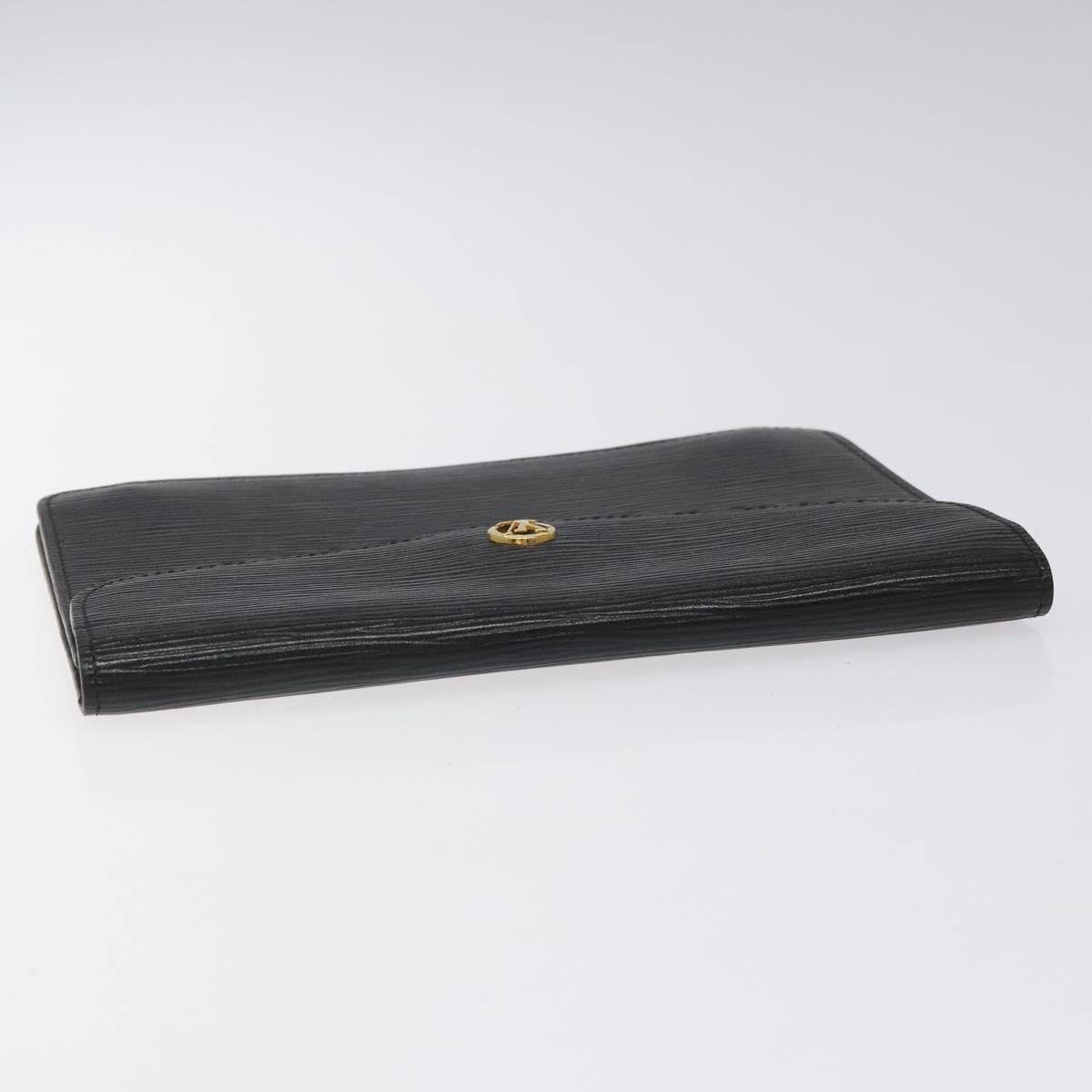 Louis Vuitton Montaigne