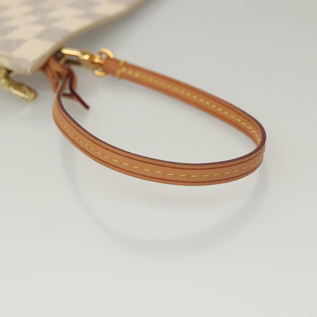 Louis Vuitton Neverfull pouch